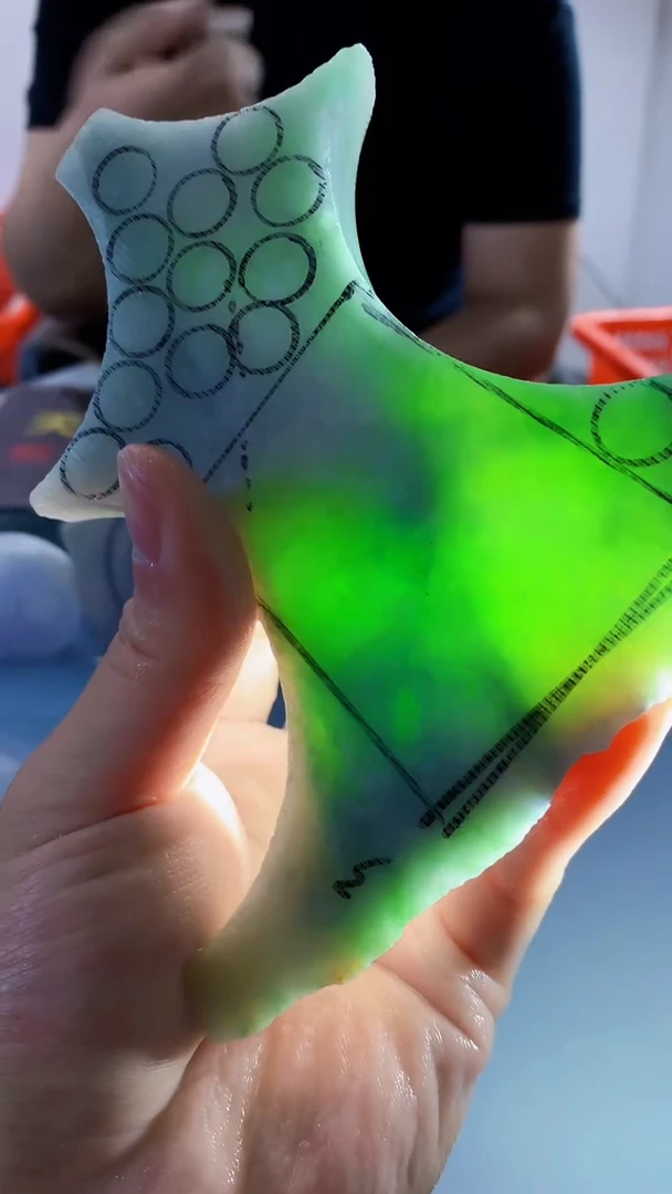 颈饰未镶嵌翡翠缅甸A货翡翠419