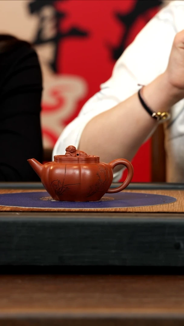 【闪购商品】紫砂茶壶GS 红皮龙 六瓣狮球 190cc
