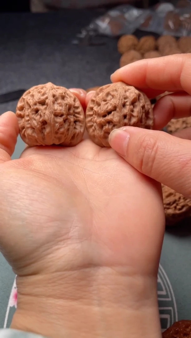 把件文玩核桃w114  龙脉 40尺