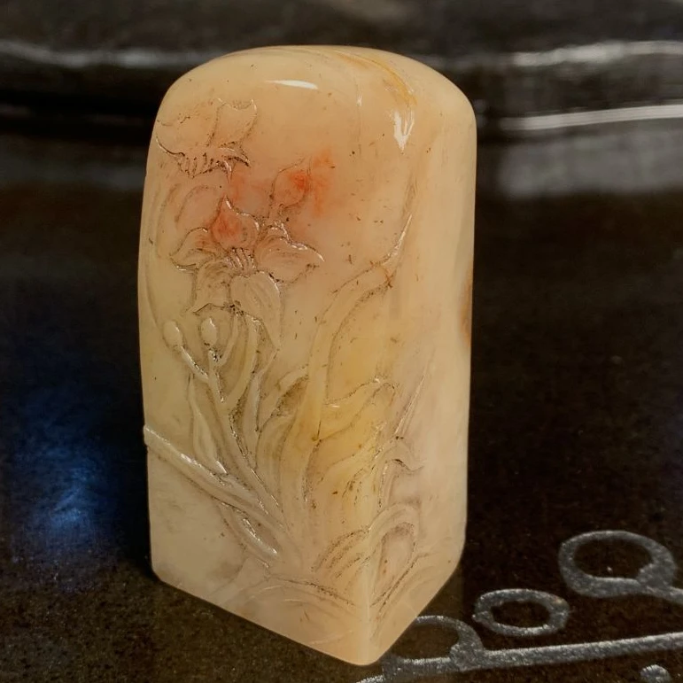 国石/老性结晶巧色高山石冰清玉洁水仙花（林荣基）/大师雕/ST1606