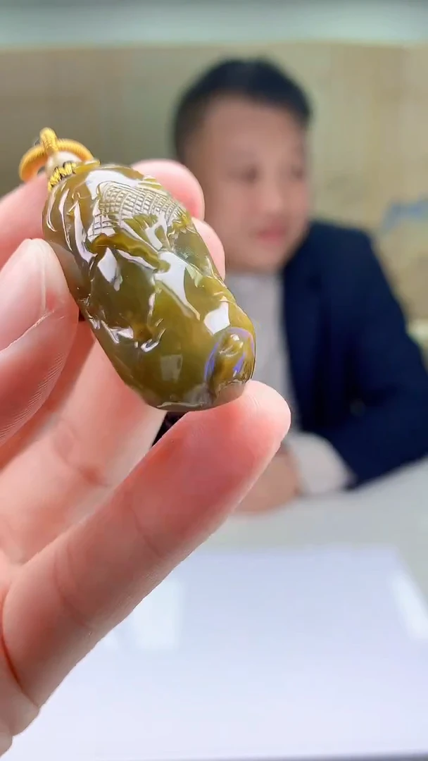 【闪购商品】定制翡翠未镶嵌4969bb-毛货挂件76