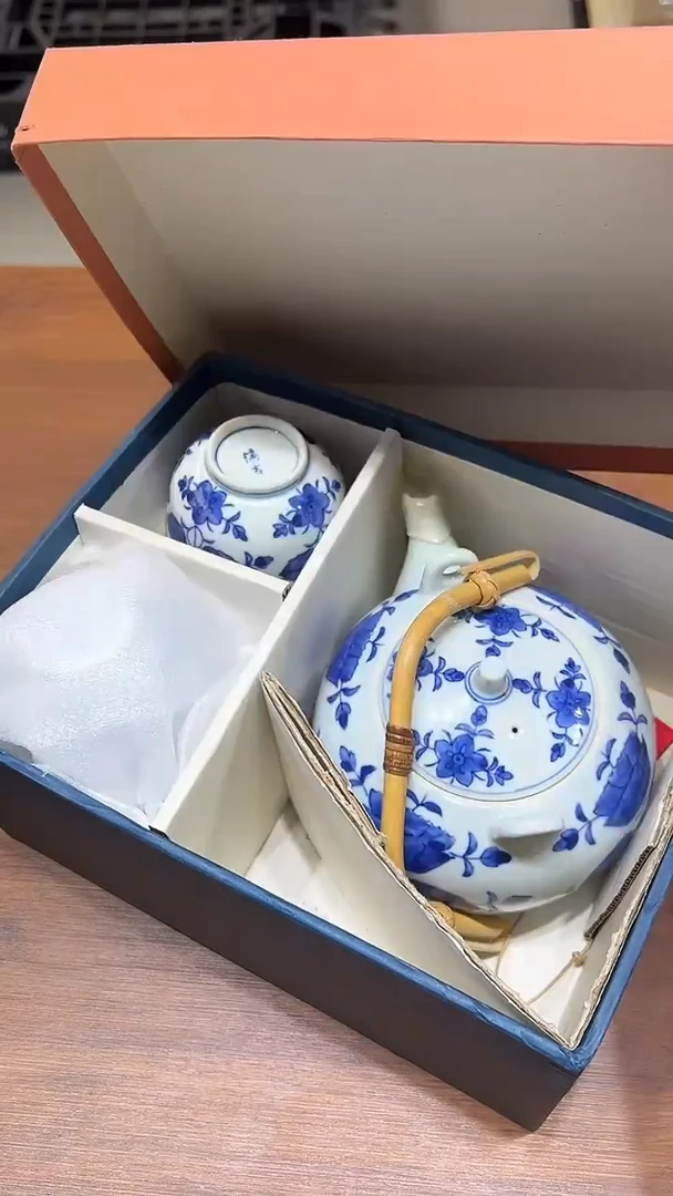 灿**霓246................