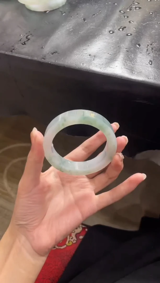 未镶嵌手镯定制翡翠刘**Ꮤ定制手镯CHC/DZS