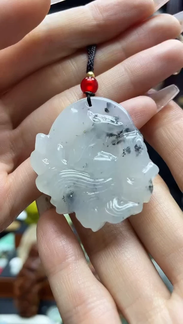 岫玉未镶嵌吊坠·