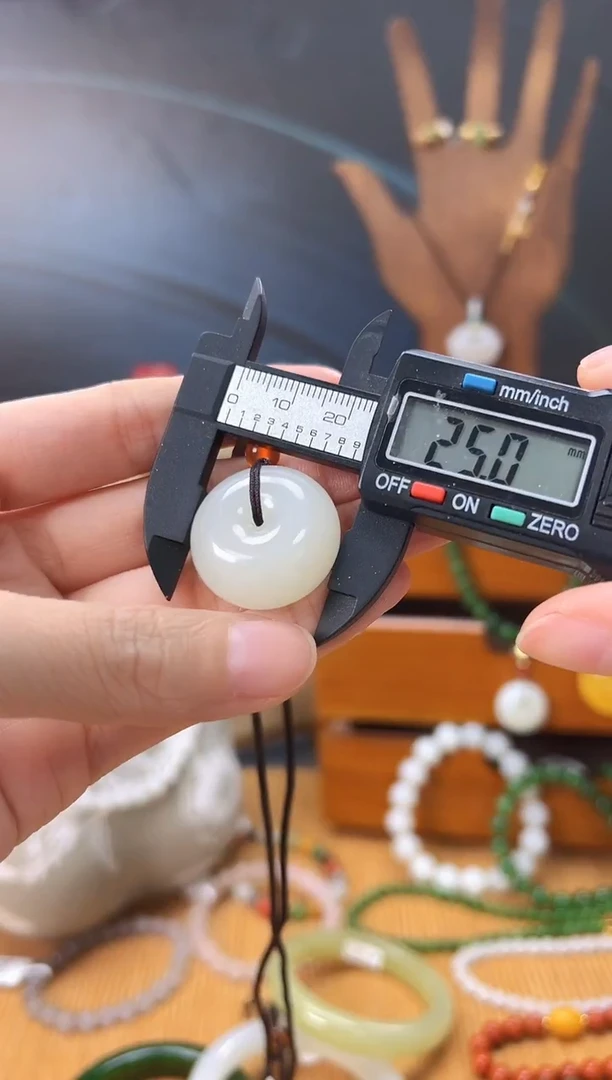 颈饰未镶嵌和田玉cg