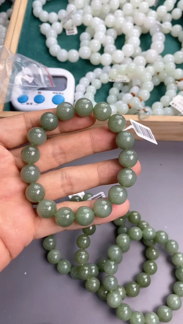 手串未镶嵌和田玉（碧玉）手串卡12