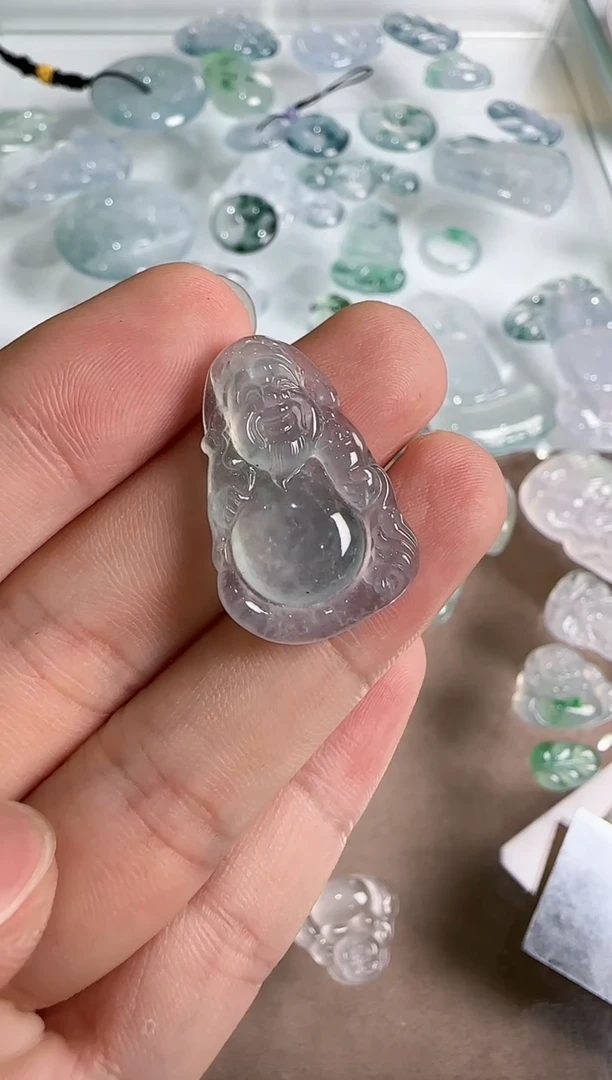 【闪购商品】翡翠吊坠(不含链)未镶嵌··