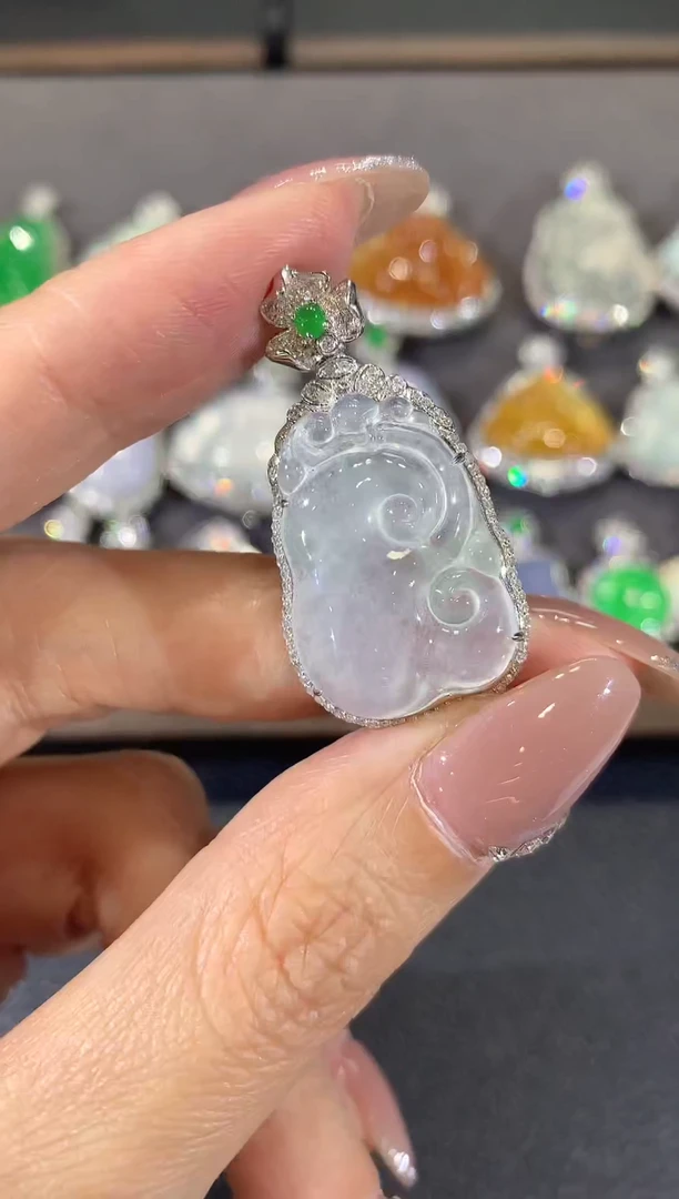 套链18K金镶嵌翡翠A48