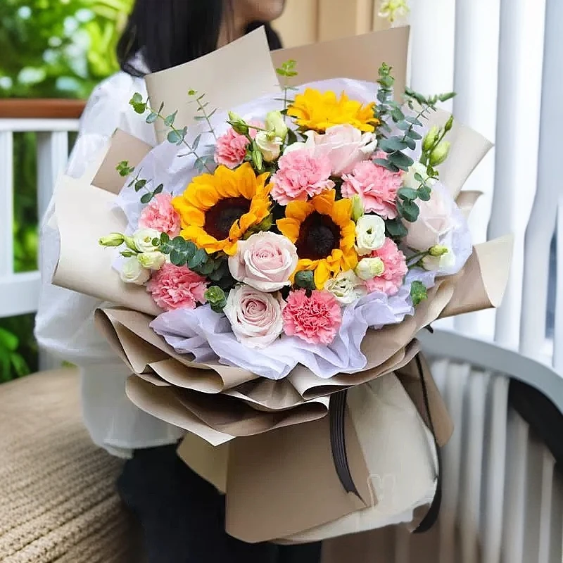 温暖向阳/向日葵粉玫瑰康乃馨混搭花束送姐妹生日送女友送领导