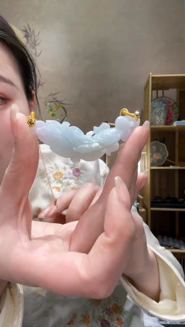 【闪购商品】翡翠颈饰未镶嵌吊坠