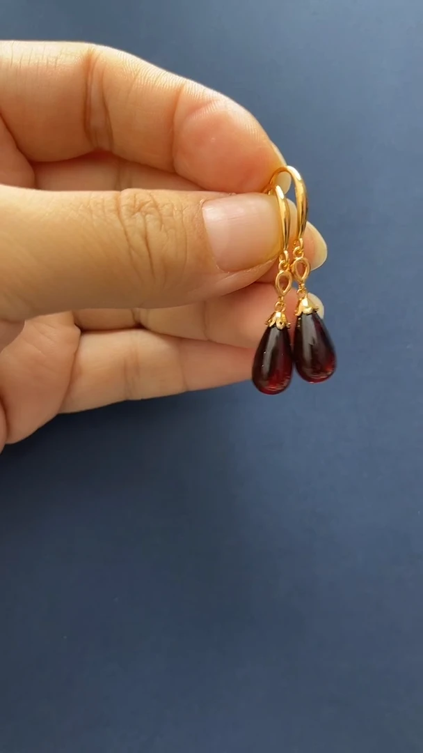 裸石琥珀未镶嵌耳坠