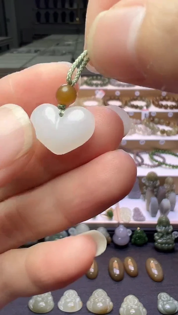 颈饰未镶嵌和田玉226号链接