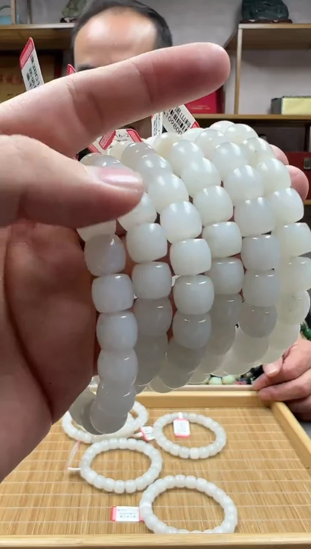 【闪购商品】和田玉手链未镶嵌10黑山料多样性发货·拍一发一