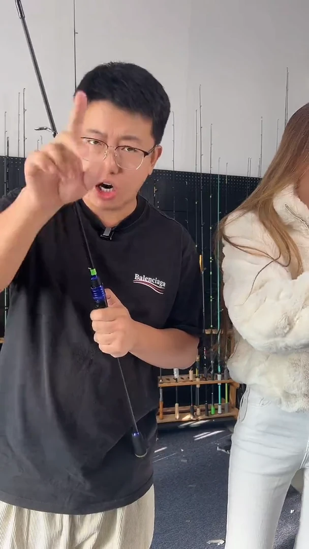 1.8m以下碳素鱿鱼杆1.7米枪柄（瑕疵尾货竿，没有售后，介意勿拍）