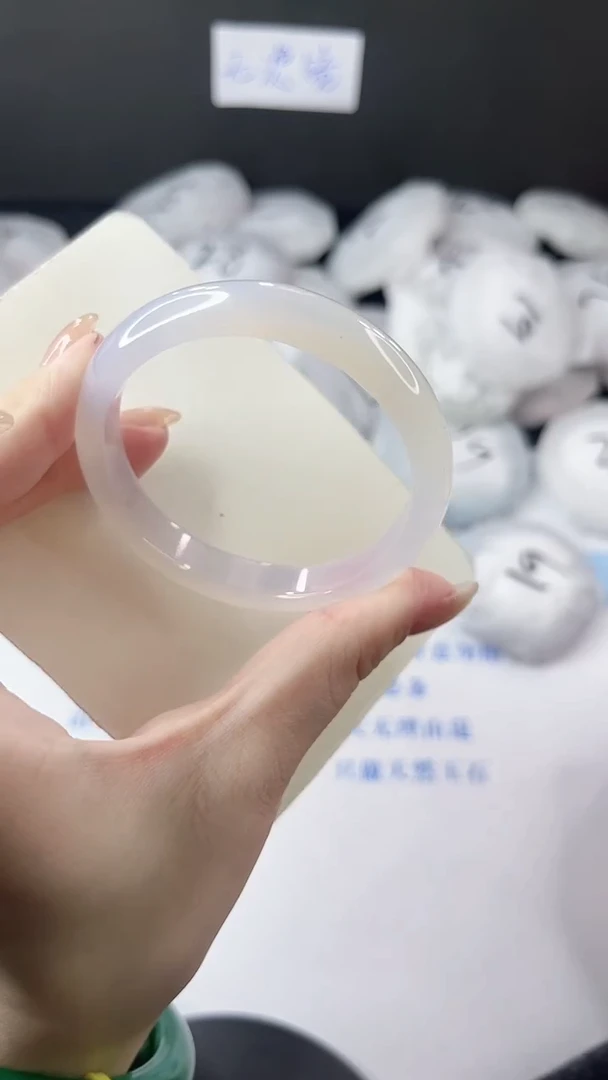 未镶嵌手镯石英质玉多样性发货L28
