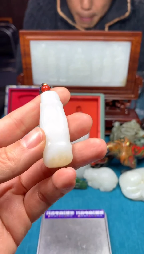 颈饰未镶嵌和田玉拍一发一