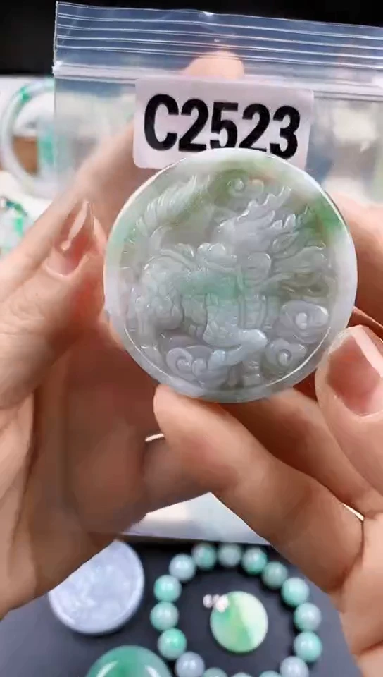颈饰未镶嵌翡翠天然翡翠吊坠挂件