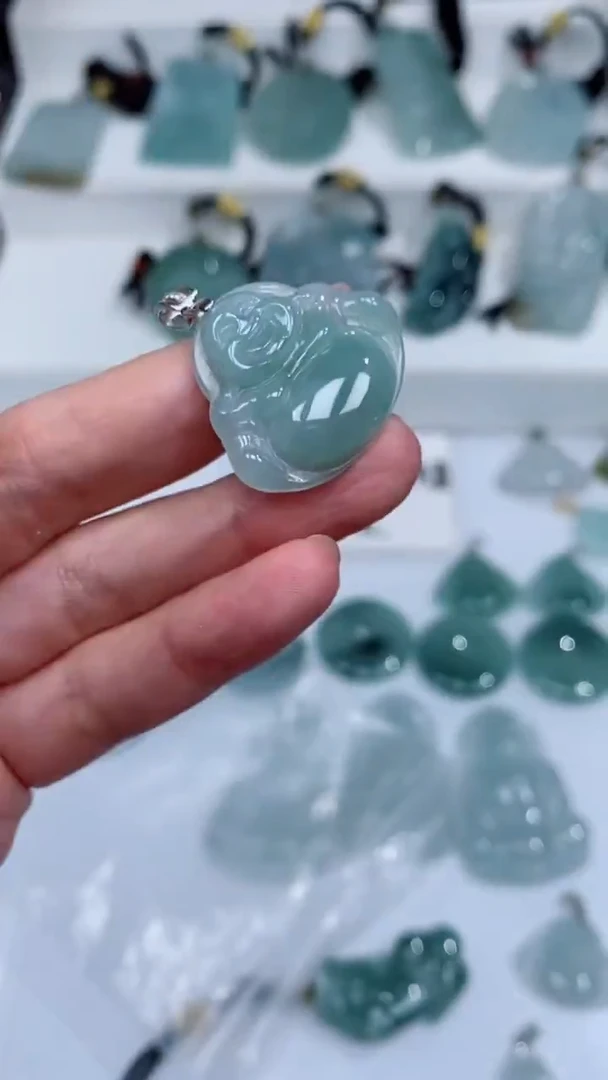 颈饰银S925镶嵌翡翠吊坠