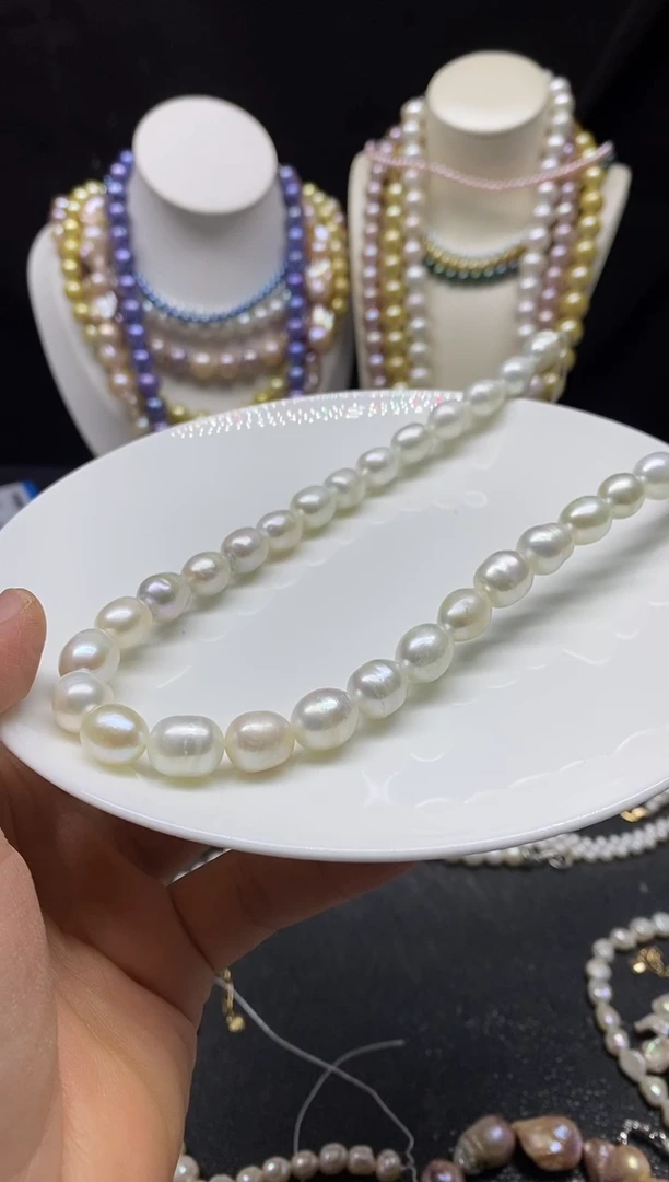 颈饰未镶嵌淡水珍珠多人