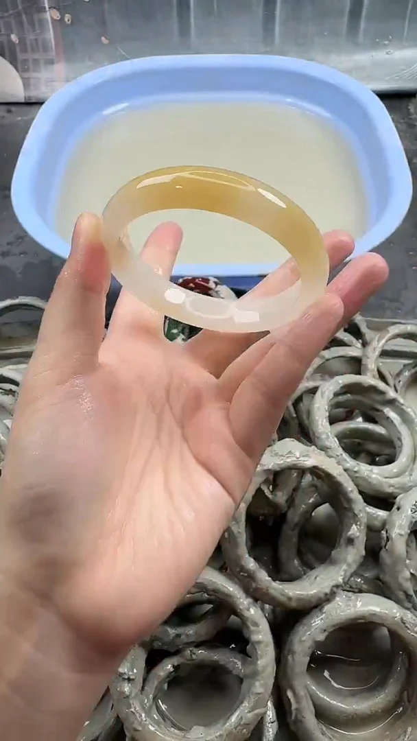 未镶嵌手镯石英质玉10 6162