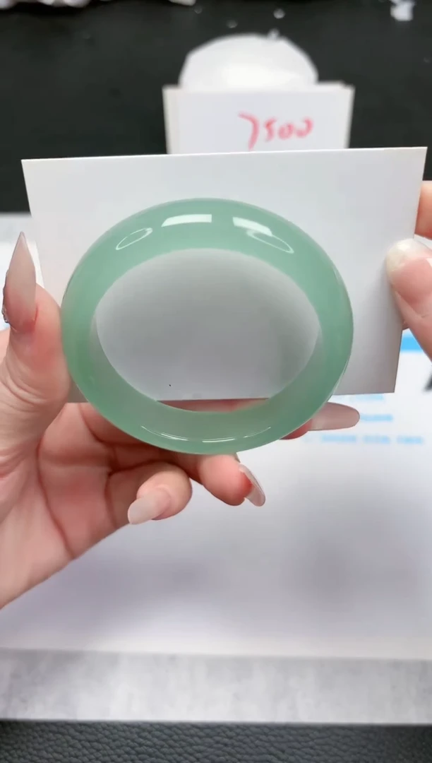 【闪购商品】石英质玉手镯未镶嵌613-54.6