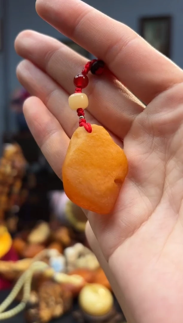 琥珀颈饰未镶嵌包挂