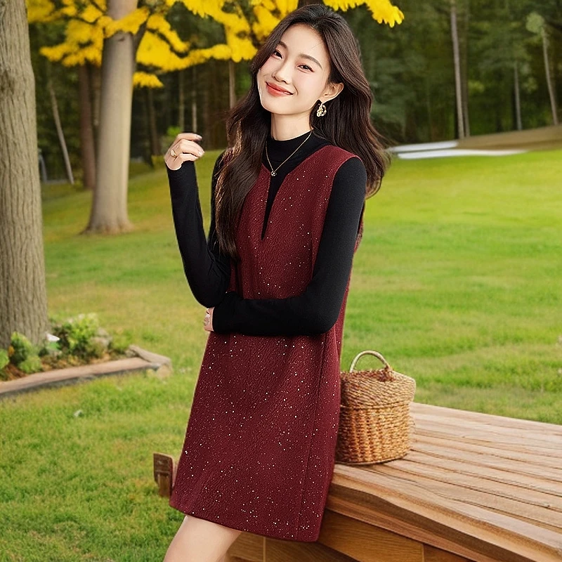 春秋季2025新款直筒休闲简约小个子高级感背心打底连衣裙两件套裙