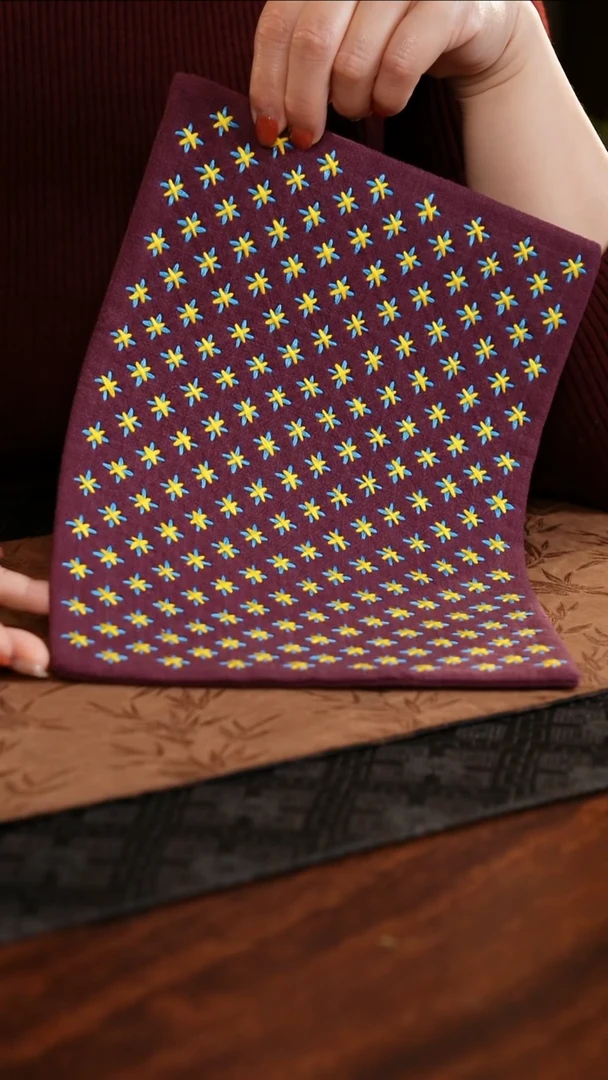 【闪购商品】织绣米字纹长小号杯垫B款