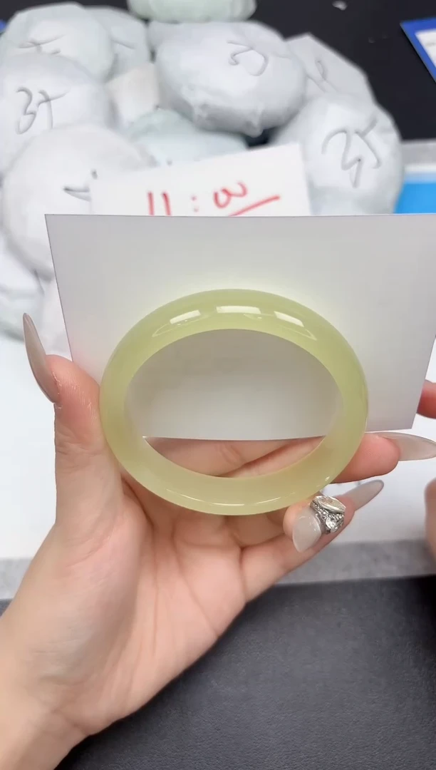 未镶嵌手镯石英质玉229-59-60