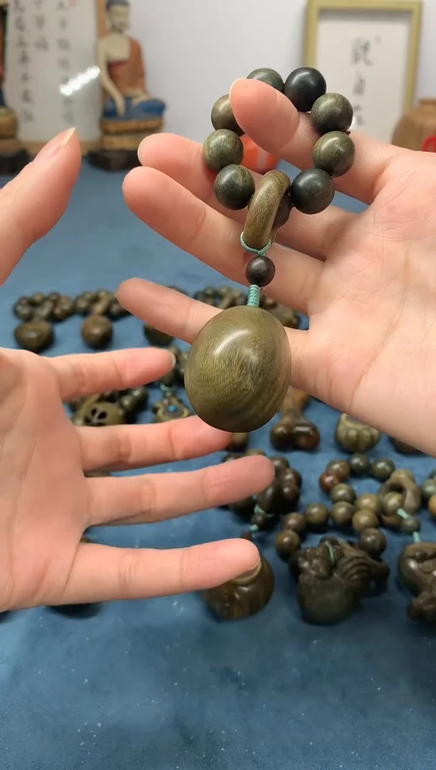 【闪购商品】维腊木（绿檀）把件富甲一方 盘玩件