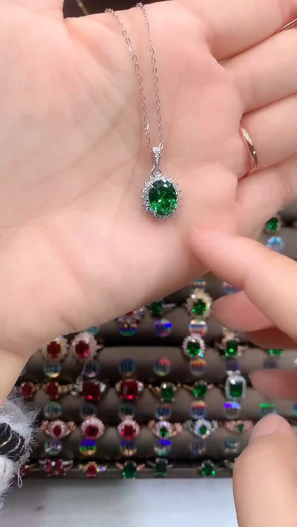 【闪购商品】透辉石吊坠银S925镶嵌银色8.10