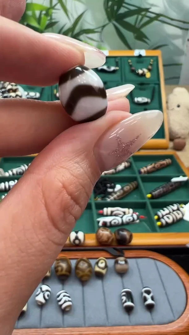 合金颈饰玛瑙/玉髓（覆膜）39.(微瑕)