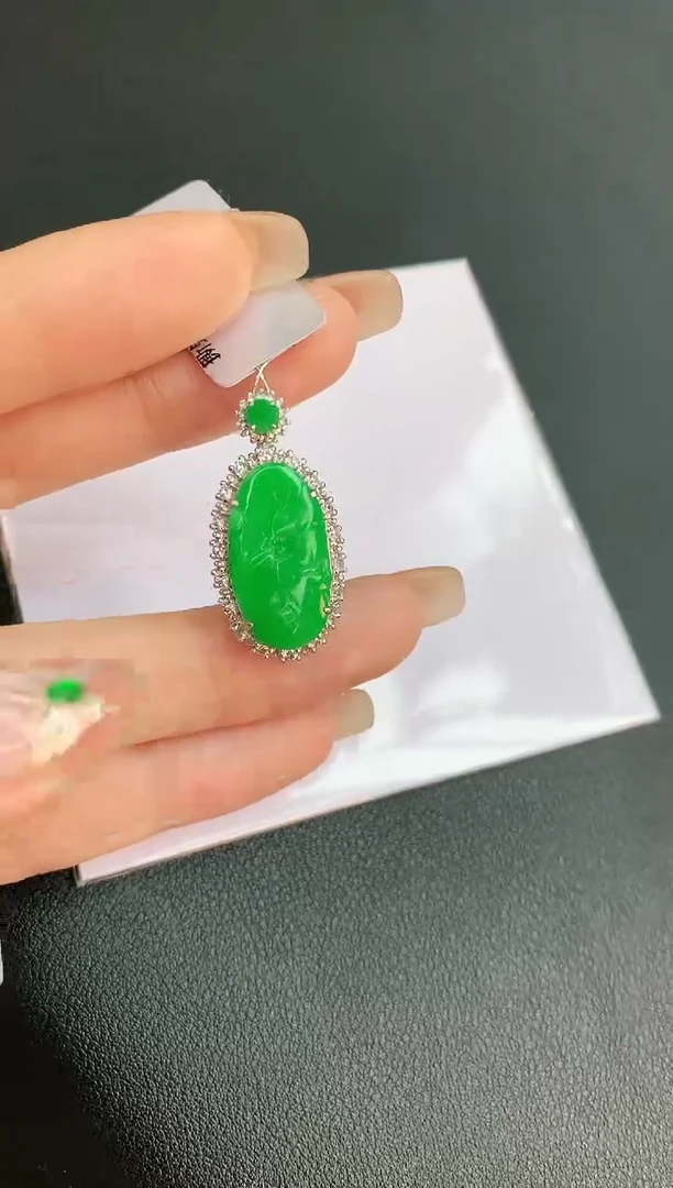 【闪购商品】翡翠颈饰18K金镶嵌赠礼盒证书 珍珍