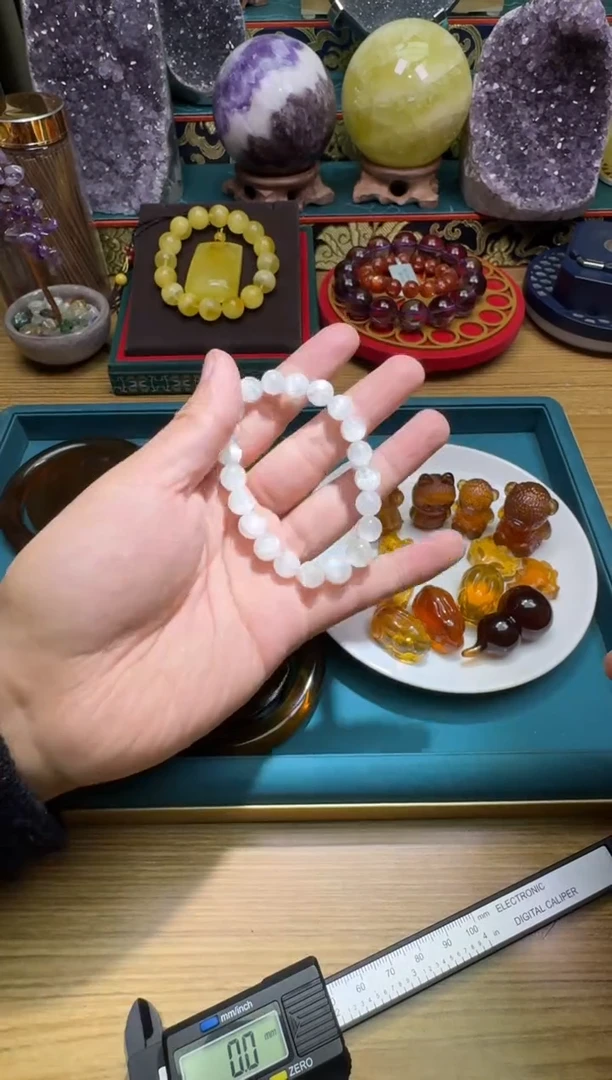 未镶嵌锂辉石手串多样性发一件 270