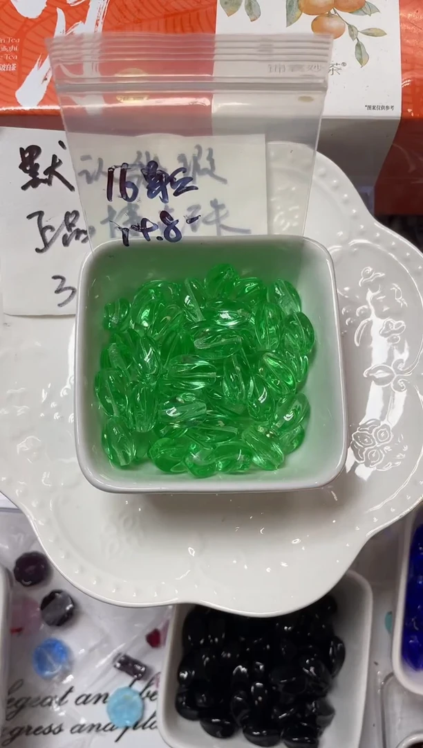 X067 13*9mm螺旋 草绿色 16颗