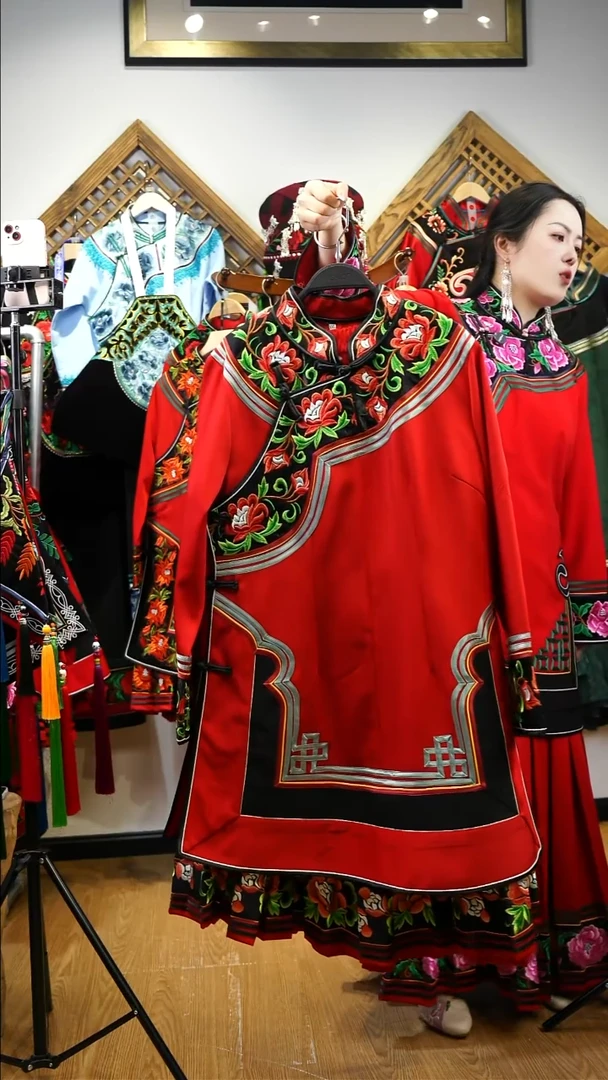 红色套装  上衣+裙子  2XL