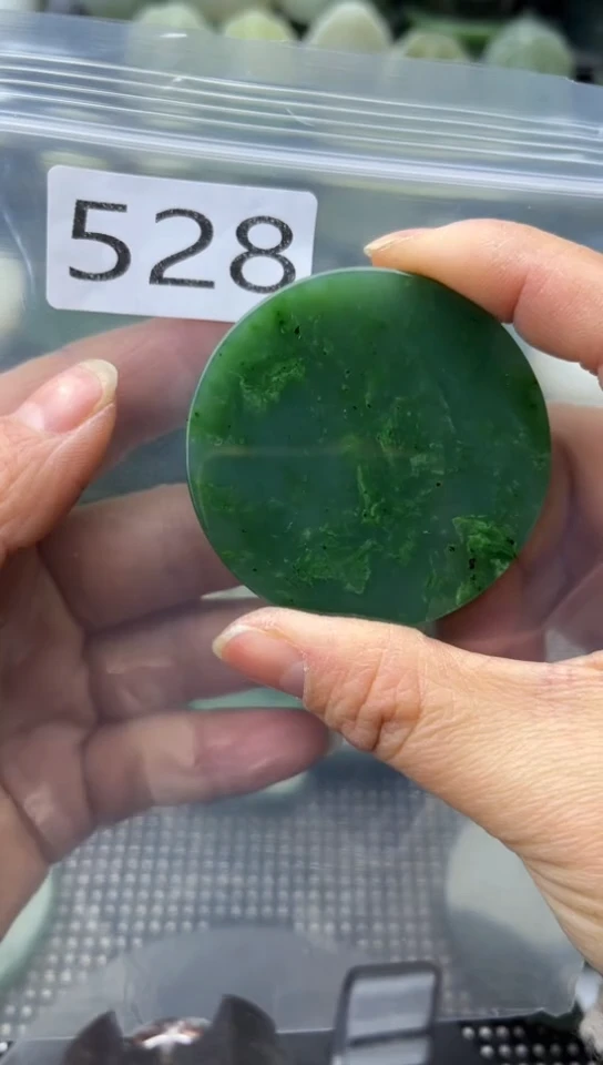 未镶嵌和田玉珠宝半成品镯芯