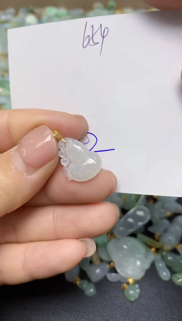 【闪购商品】翡翠挂件18K金镶嵌 天然翡翠A货