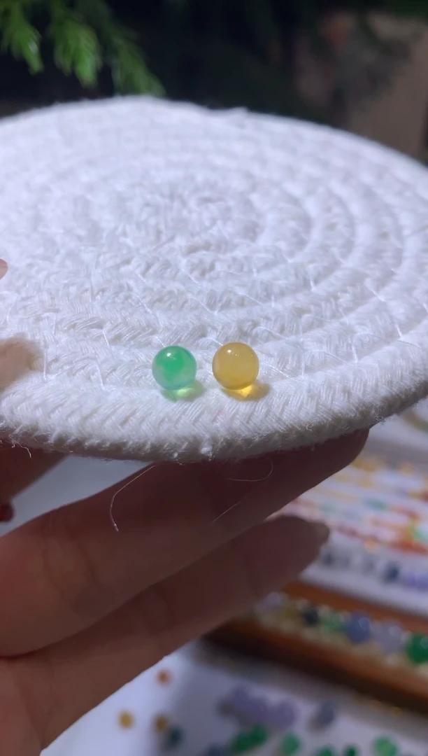 未镶嵌定制翡翠5.4/5.8卡珠子一对