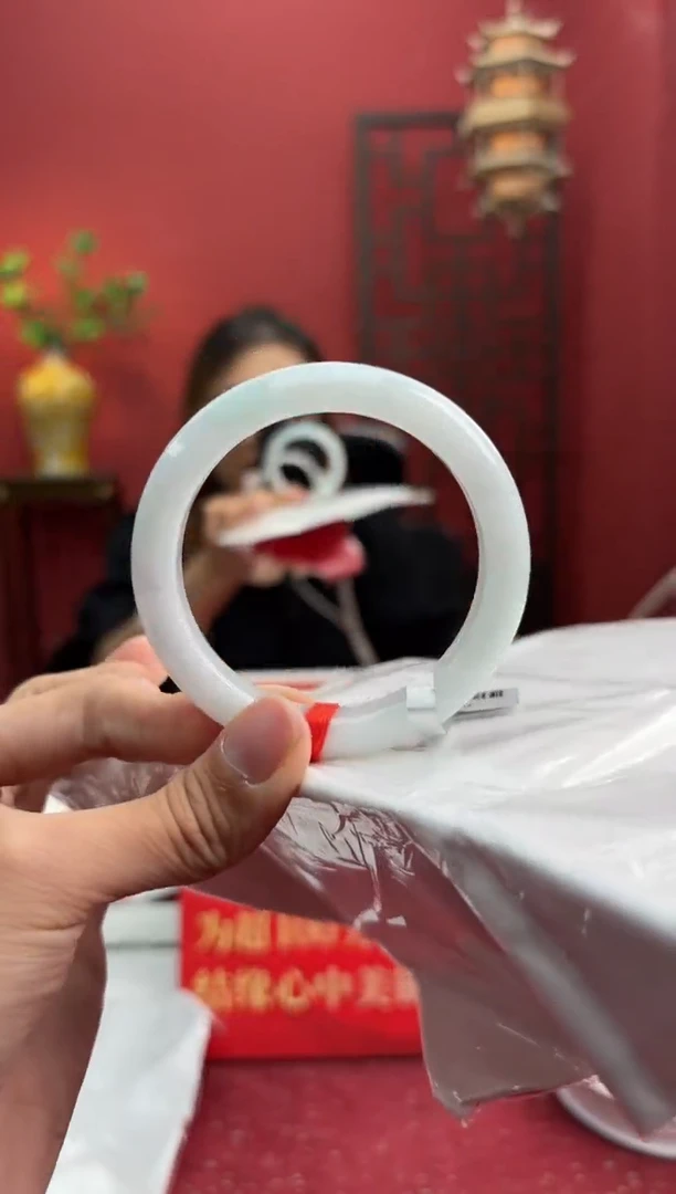 未镶嵌手镯翡翠翡翠手镯