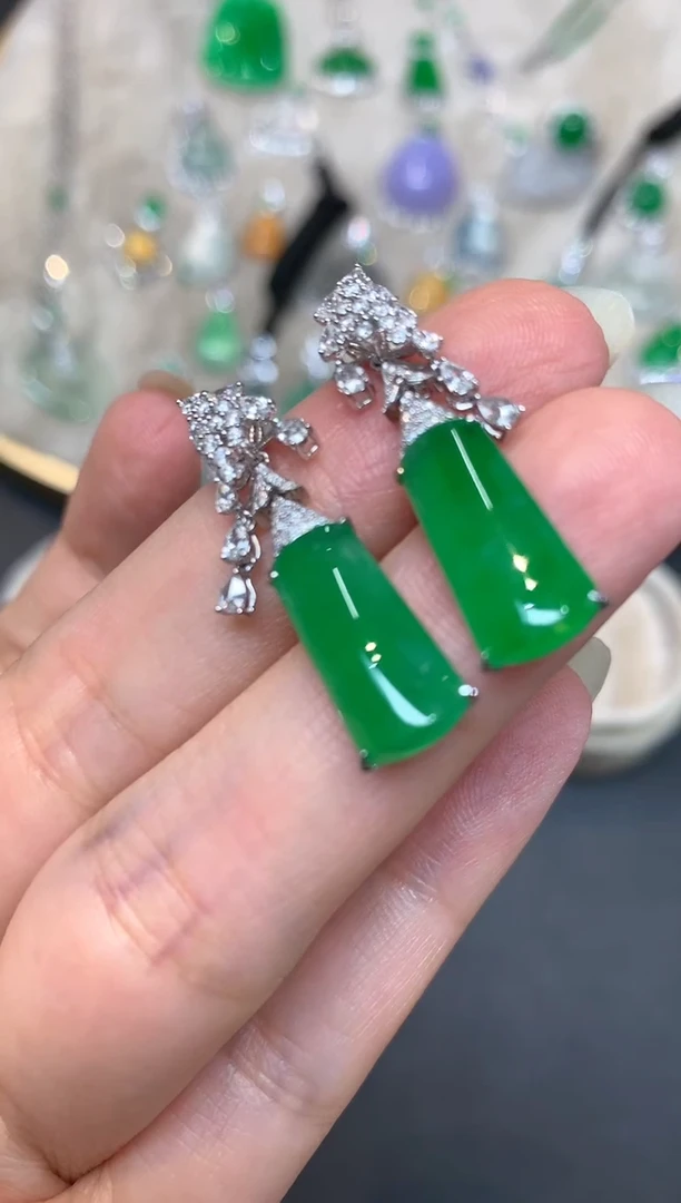 18K金镶嵌翡翠耳饰S838|48000