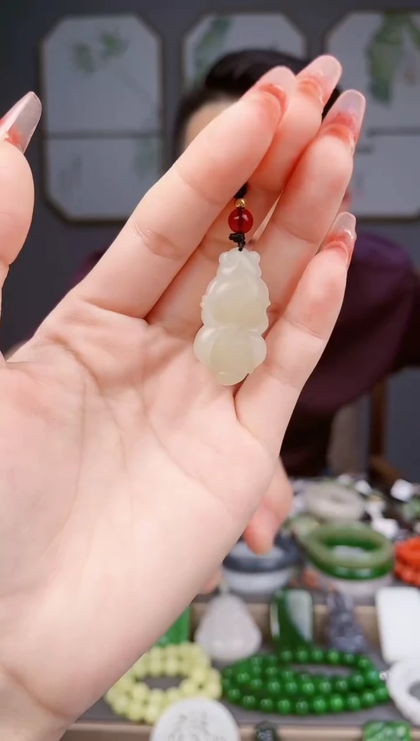 和田玉未镶嵌颈饰多样性发货   拍一单发一个