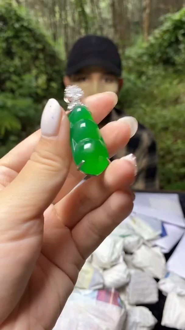 满色吊坠  所见即所得！