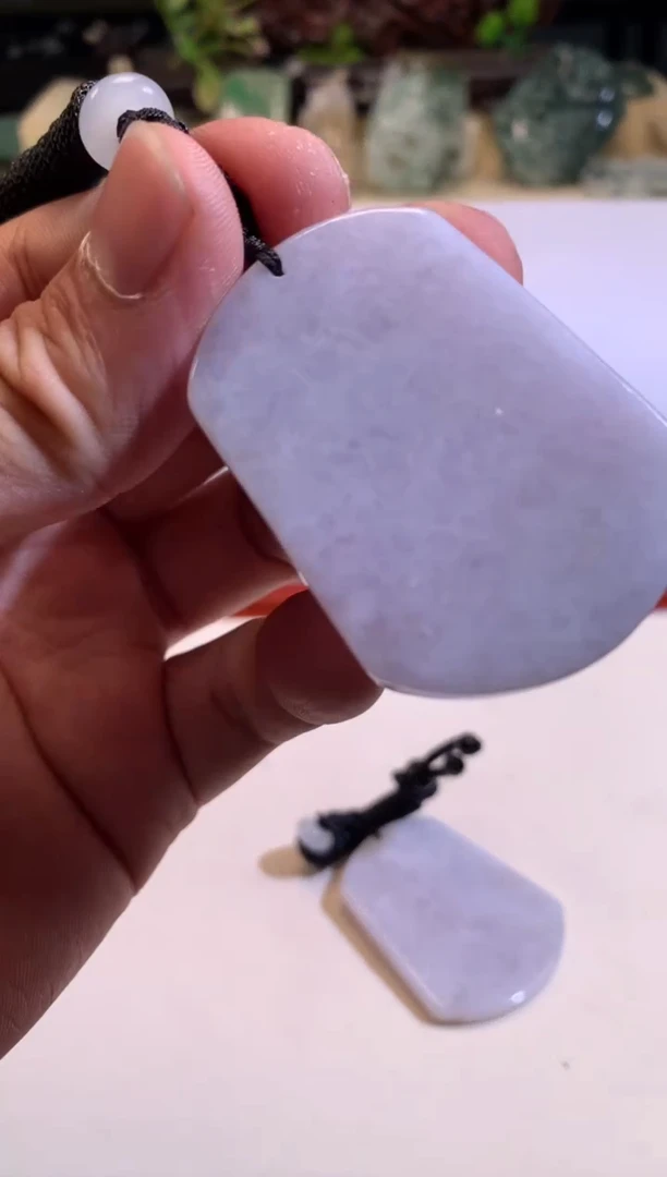 翡翠未镶嵌颈饰6/04/318