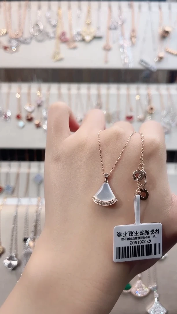 套链贝壳（贝母）18K金镶嵌18K金镶嵌 K玫