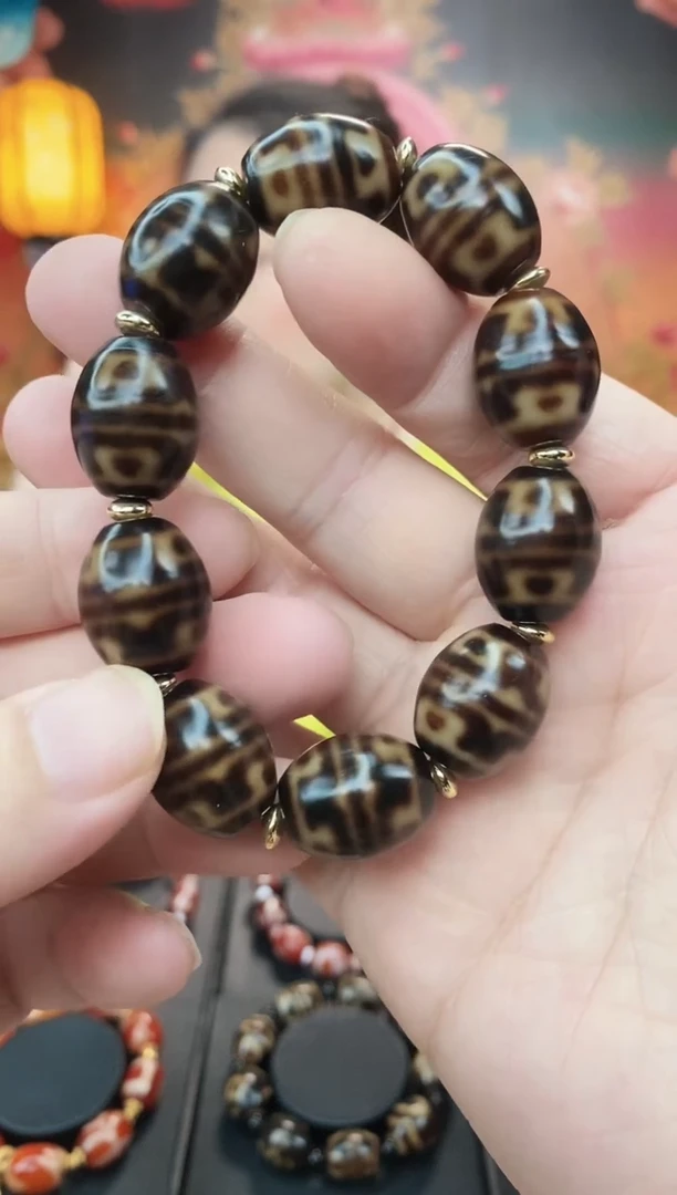 【闪购商品】玛瑙/玉髓手串未镶嵌玛瑙双牙牙莲心手串