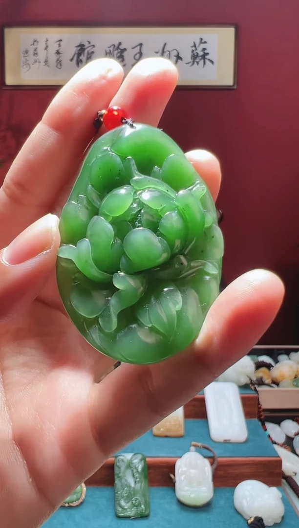 和田玉未镶嵌吊坠(不含链)1