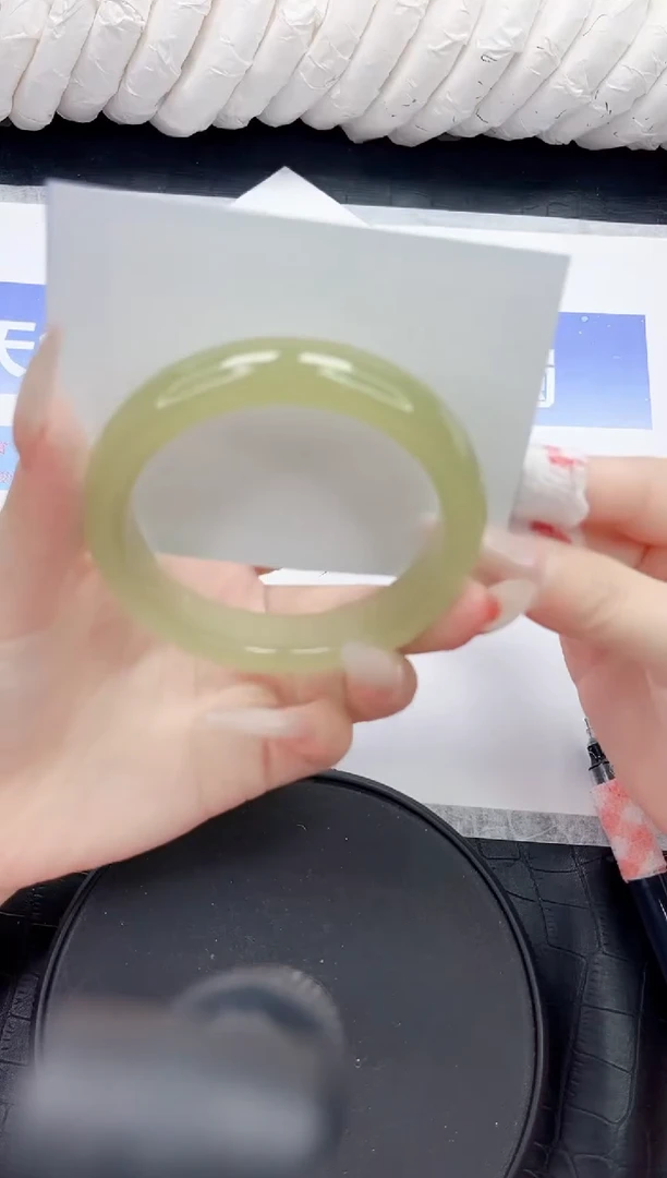 未镶嵌手镯石英质玉22-56.1