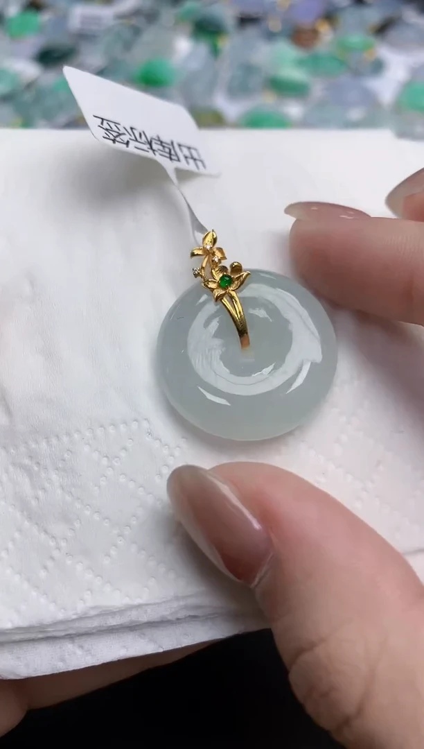【闪购商品】翡翠颈饰18K金镶嵌天然缅甸翡翠A货