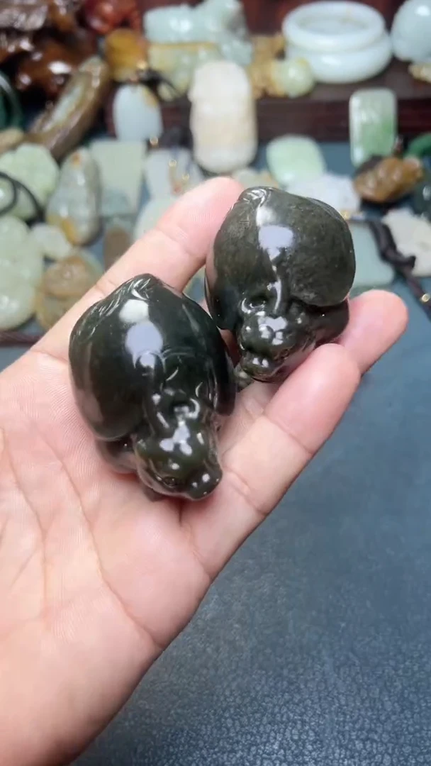 和田玉未镶嵌把件2